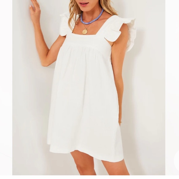 White Hazel Flutter Sleeve Dress
POMANDER PLACE - Picture 2 of 7